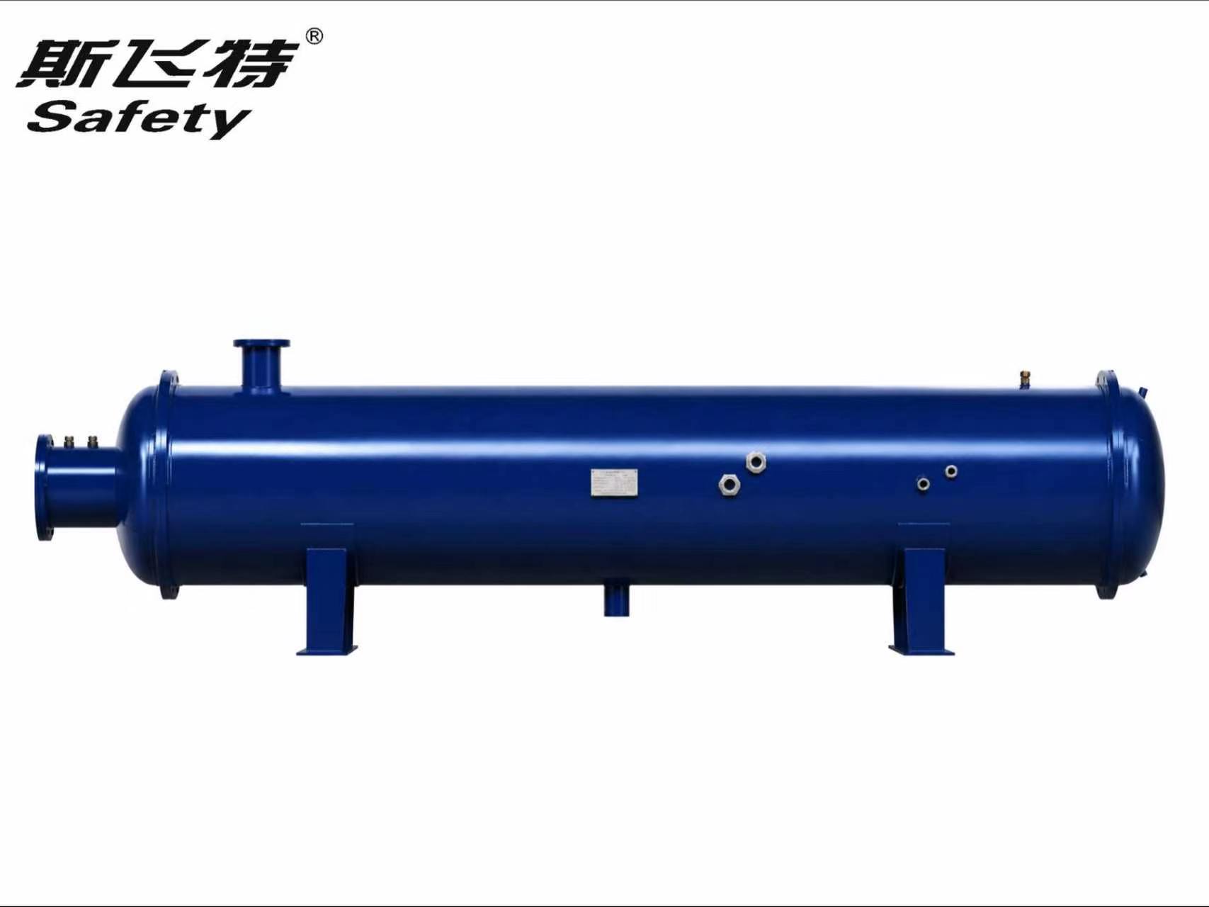 Flooded evaporator